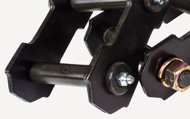 greasable-shackles-and-pins-small-2